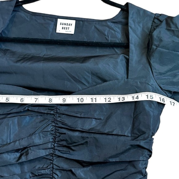 Aritzia Sunday Best Petal Blouse - Picture 15 of 16